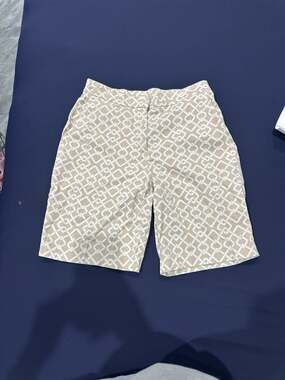 Susan Graver Tan & White Geometric Link Print Bermuda Shorts Size 4